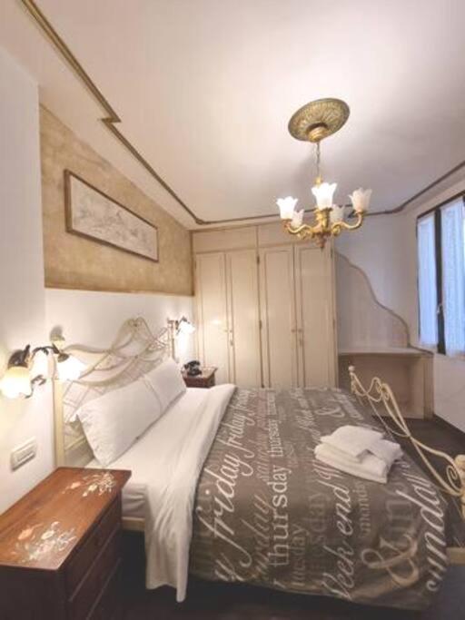 Ca'Briani Luxury - Behind S.Mark Square เวนิส ภายนอก รูปภาพ